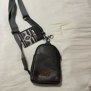 Wrangler Gray Crossbody Bag with matching cardholder